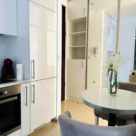 Nora Apartment Budva